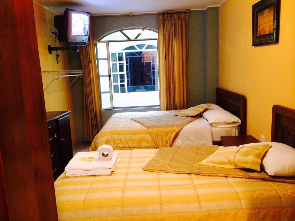 Hostal Grand Rio Banos  Ruang foto
